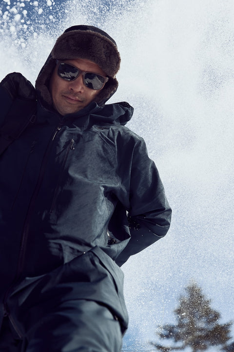 G05300 / GW05300 GORE-TEX PRO 3L Jacket 착용 이미지