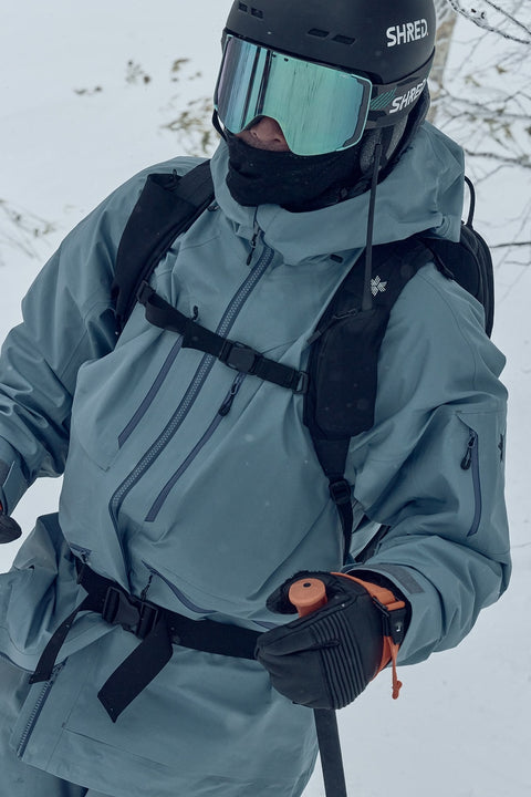 G06301 / GW06301 GORE-TEX 3L Work Pocket Jacket 착용 이미지