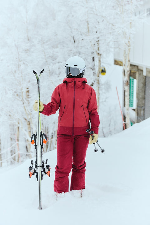 GW06304 W's GORE-TEX 2L Jacket 착용 이미지
