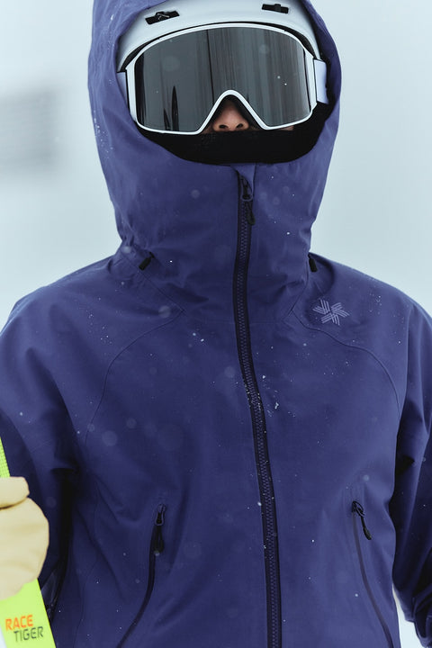 GW06304 W's GORE-TEX 2L Jacket 착용 이미지