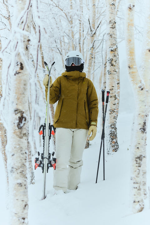 GW16300 W's GORE-TEX Down Jacket 착용 이미지